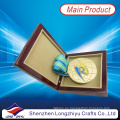 Kazajstán medalla de oro ronda suave esmalte 3D globo medalla de diseño cinta de satén con medalla de madera caja (lzy2013-00003)